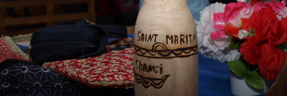 Holzvase aus dem Eine-Welt-Laden